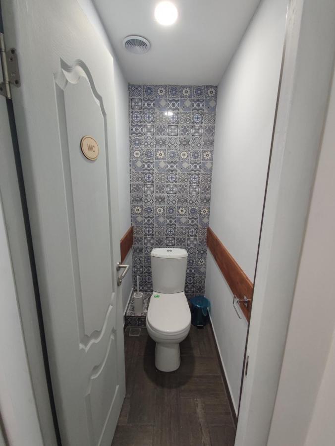 Ati Mta - Eco Hostel ボルジョミ エクステリア 写真