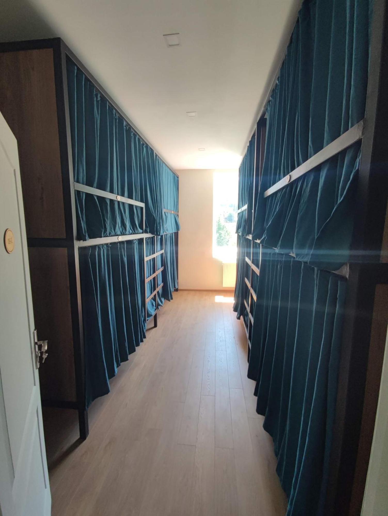 Ati Mta - Eco Hostel ボルジョミ エクステリア 写真